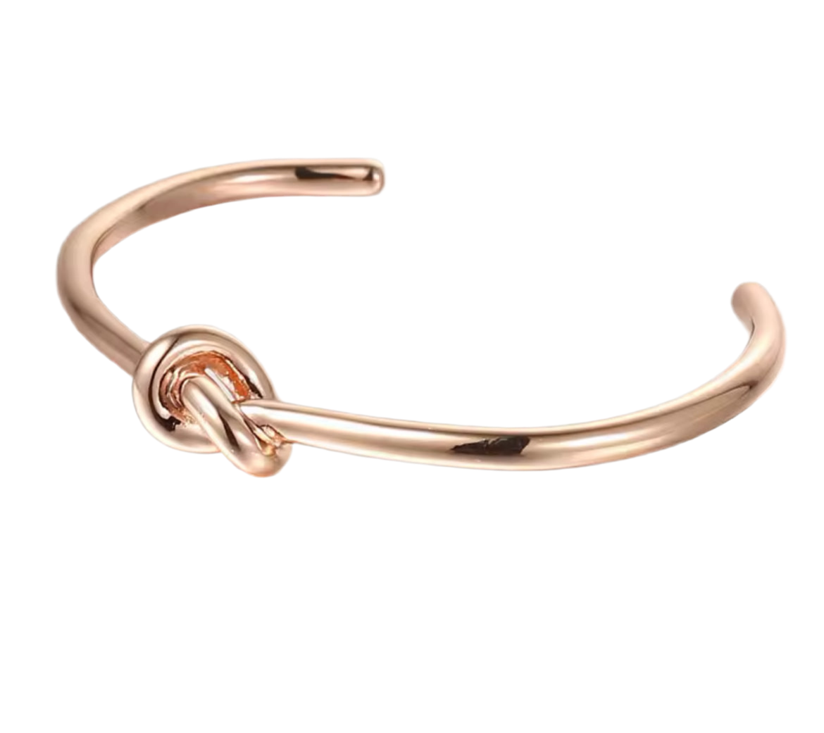Zaida Single Knot Bangle